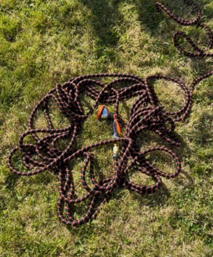 color:orange
